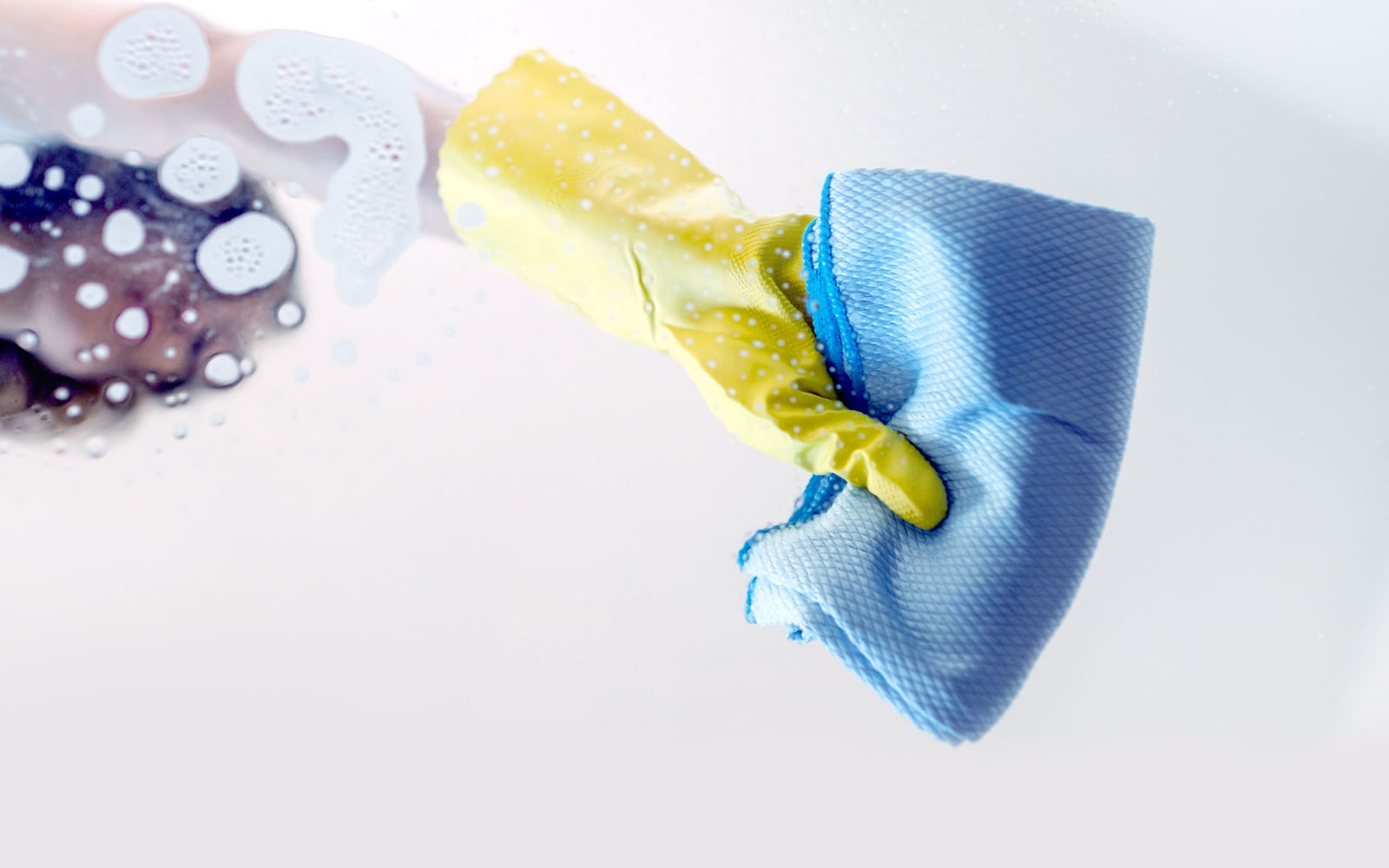 Vorher-Nachher-Vergleich: Fenster- und Glasreinigung in Lehrte von ALL CLEAN